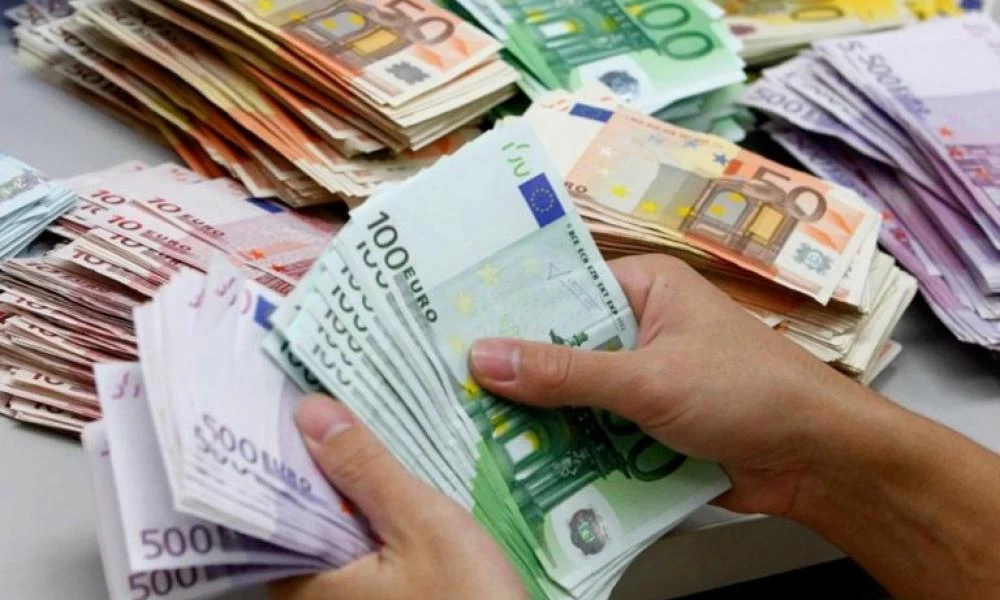 Στα "ύψη" τα χρέη του Δημοσίου